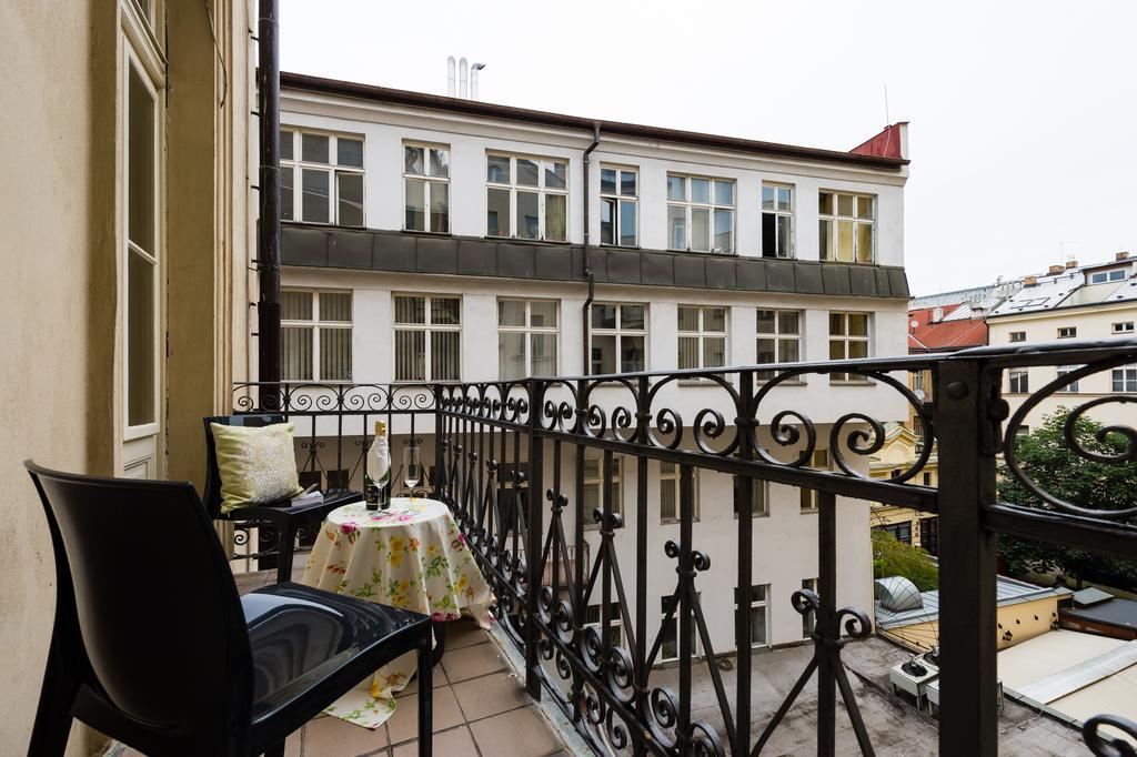 Grand Central Residence By Tkc Prague Exterior photo