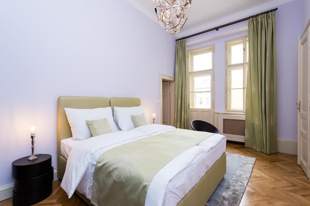 Grand Central Residence By Tkc Prague Exterior photo